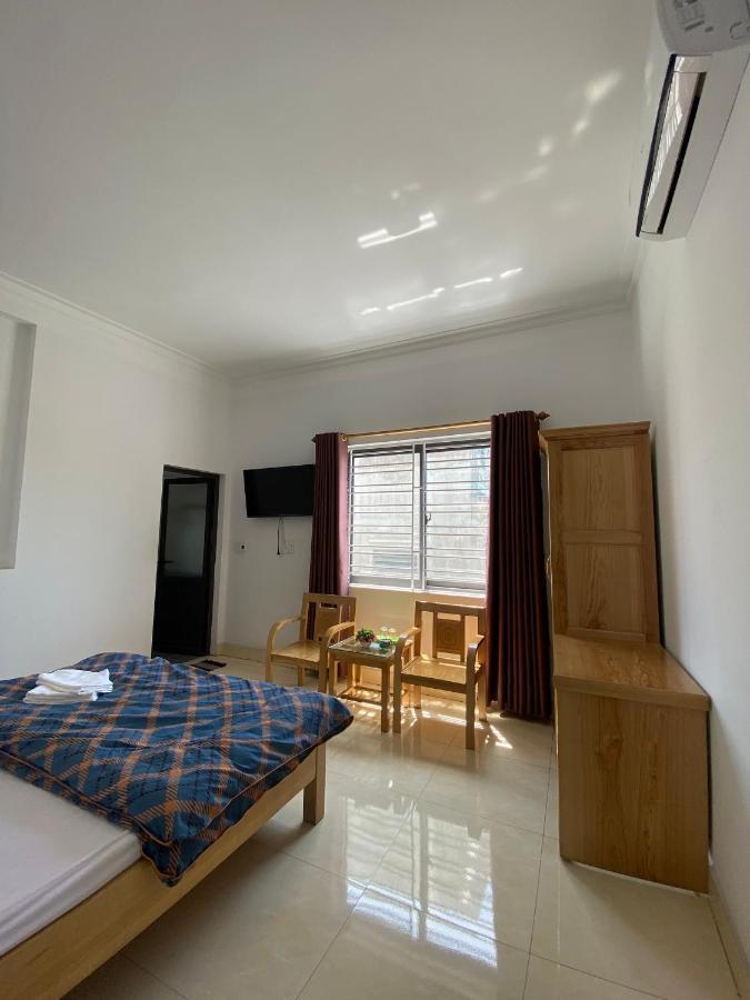 Nha Nghi Manh Binh Bed and Breakfast Hai Phong Exteriör bild