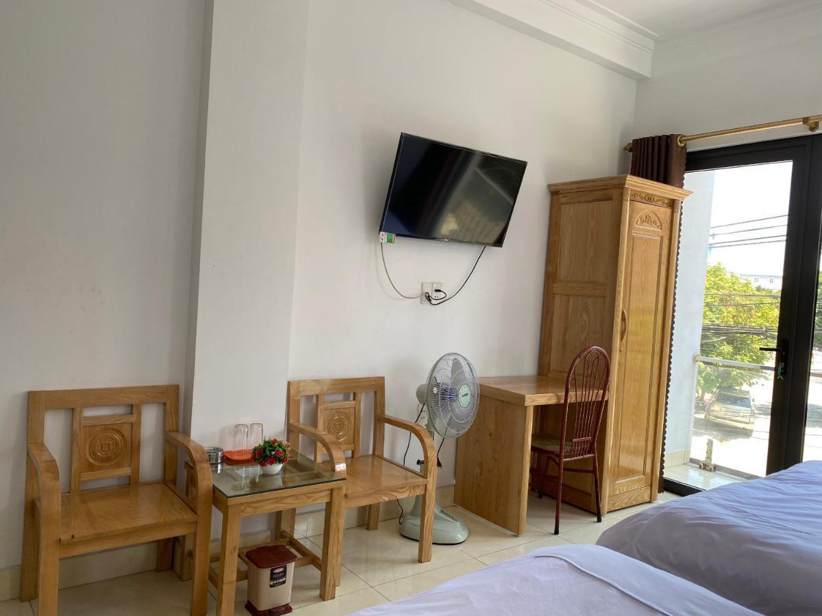 Nha Nghi Manh Binh Bed and Breakfast Hai Phong Exteriör bild