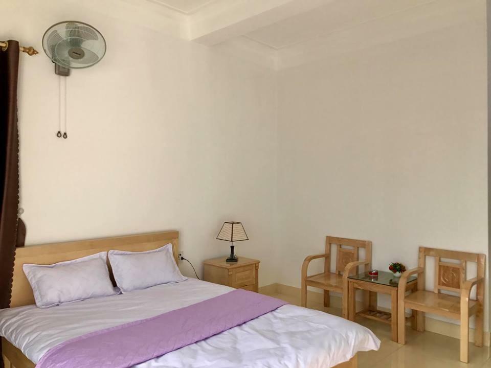Nha Nghi Manh Binh Bed and Breakfast Hai Phong Exteriör bild