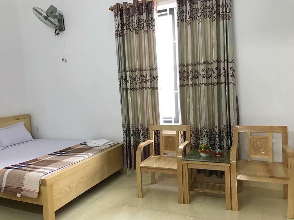 Nha Nghi Manh Binh Bed and Breakfast Hai Phong Exteriör bild
